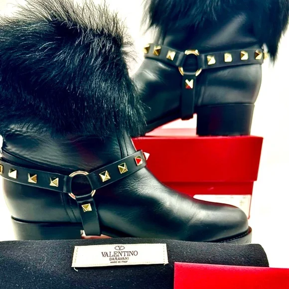 VALENTINO ROCKSTUD Winter Ankle Boots WOMENS SZ 8.5 - Picture 1 of 16